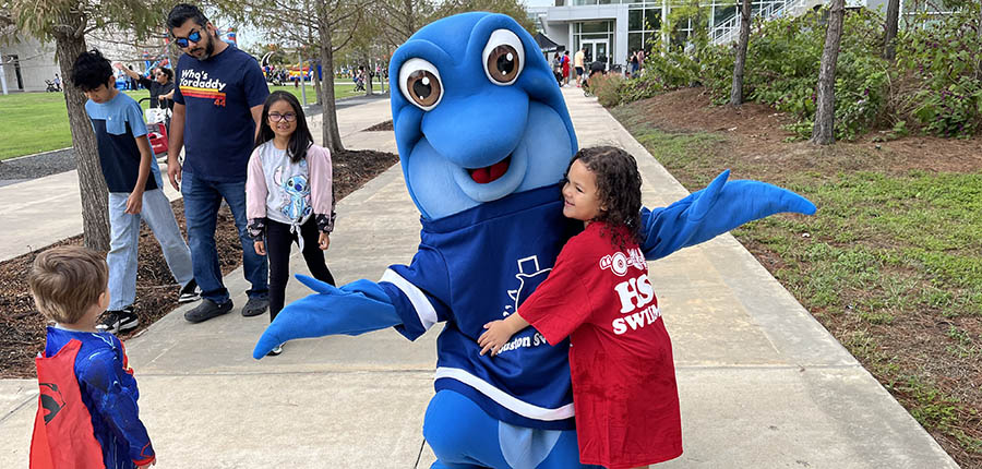 Howey fun at lone star fest in cypress