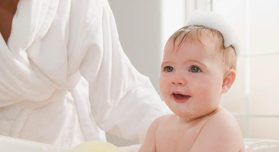 baby-in-the-bath